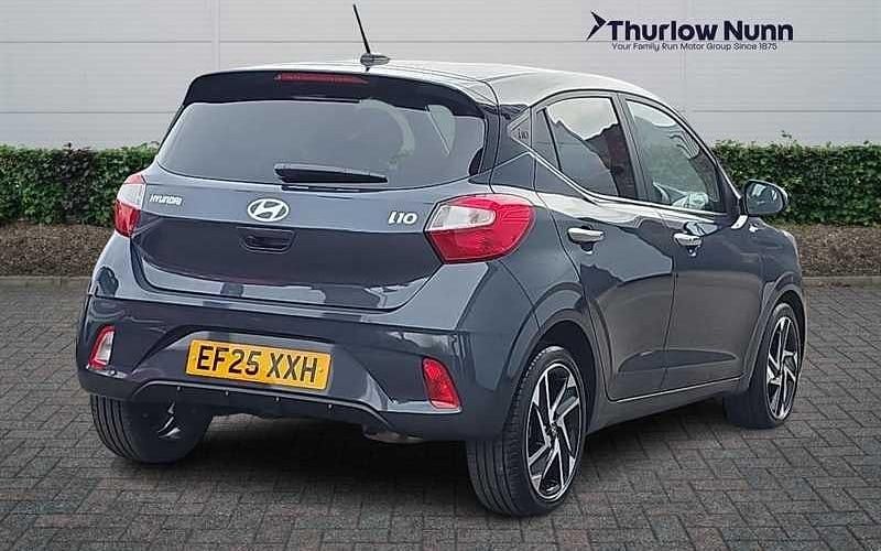 Used Hyundai i10 Premium 63 HP (46 kW) 2025 Grey Hatchback