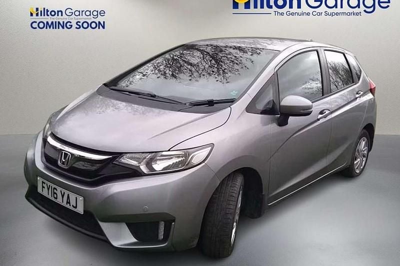 Used Honda Jazz SE 102 HP (75 kW) 2016 Silver Hatchback