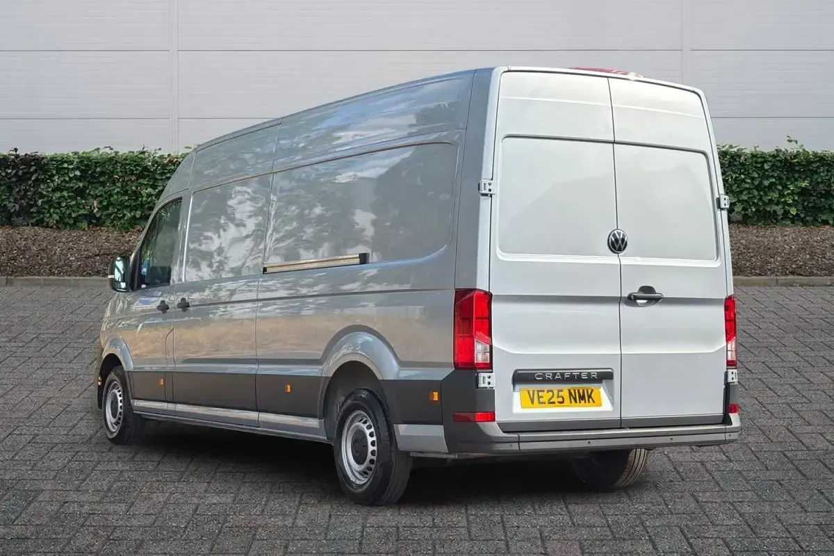 New VW Crafter 140 HP (102 kW) 2025 Silver Van