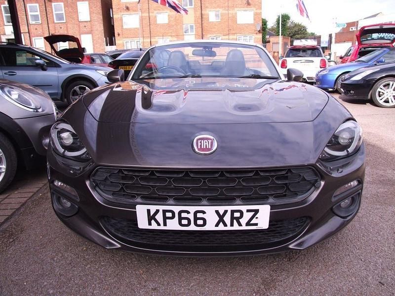 Used Fiat 124 Spider Lusso Plus 140 HP (102 kW) 2016 Bronze Cabriolet