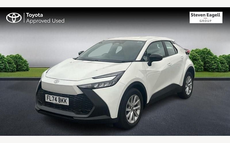 Used Toyota C-HR 140 HP (102 kW) 2026 SUV