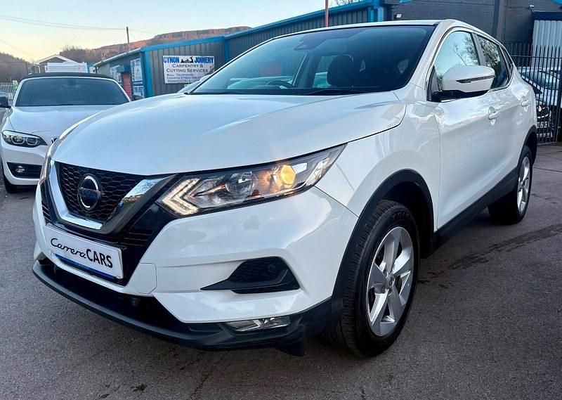Used Nissan Qashqai Acenta Premium 2019 White SUV