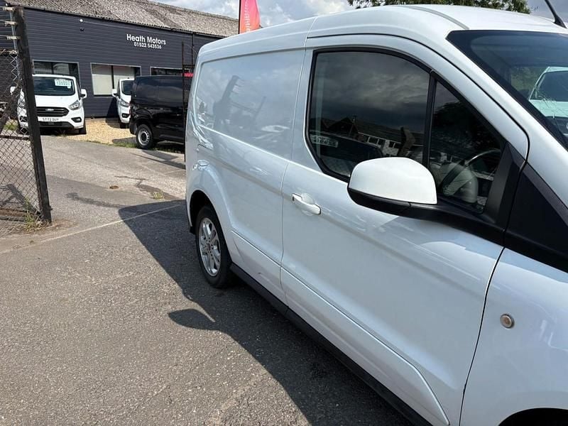 Used Ford Transit Connect Limited 118 HP (86 kW) 2019 White MPV