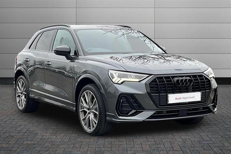 New Audi Q3 Black Edition 150 HP (110 kW) 2025 Daytona grey SUV