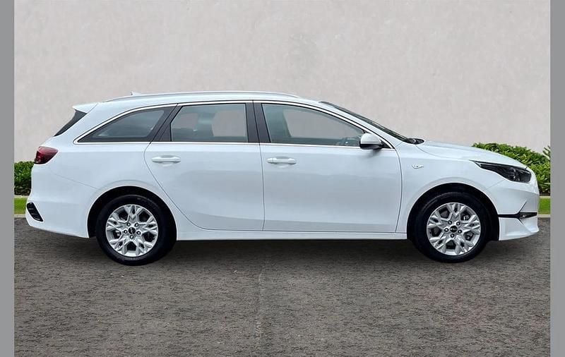 Used Kia Ceed Sportswagon 138 HP (101 kW) 2025 White Estate