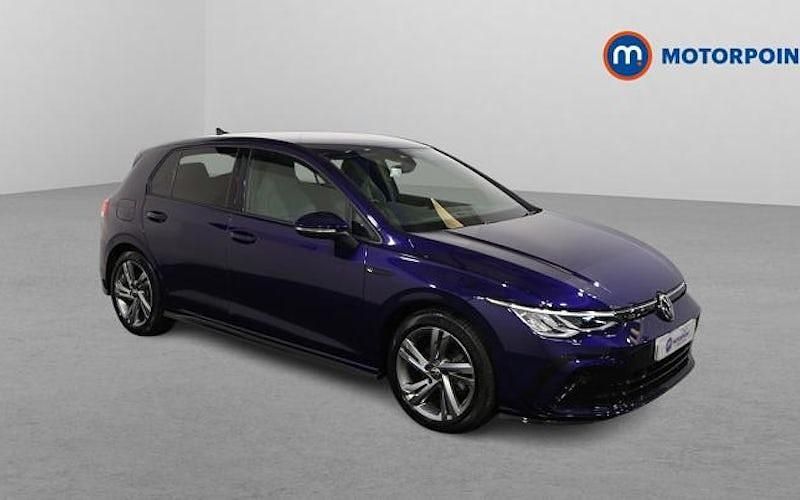 Second-hand VW Golf VIII R-line 150 CP (110 kW) 2022 Hatchback