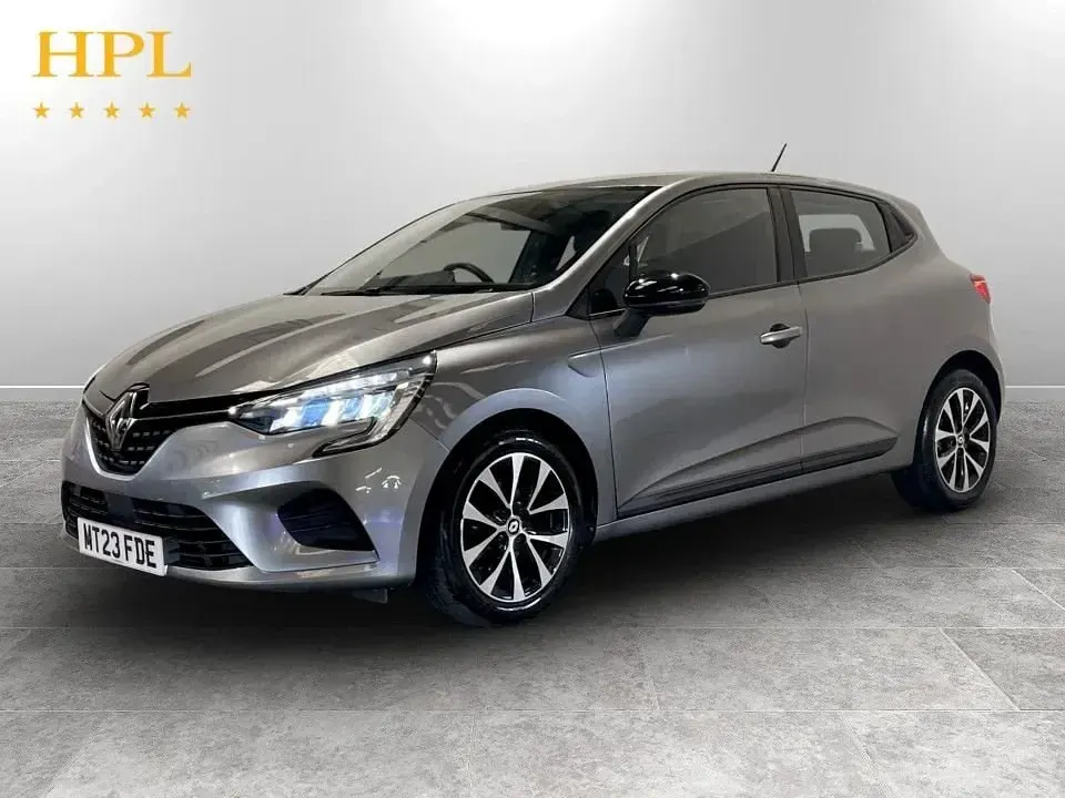Używany Renault Clio V Evolution 90 KM (66 kW) 2023 Szary Hatchback