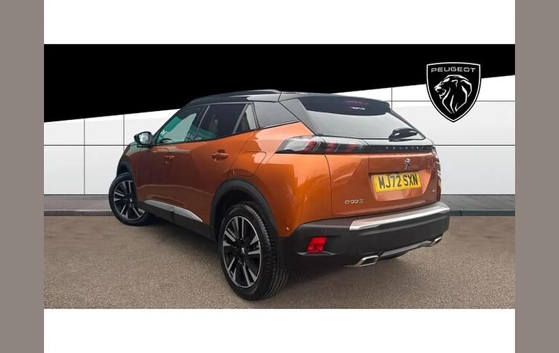 Used Peugeot 2008 Premium 131 HP (96 kW) 2022 Orange SUV
