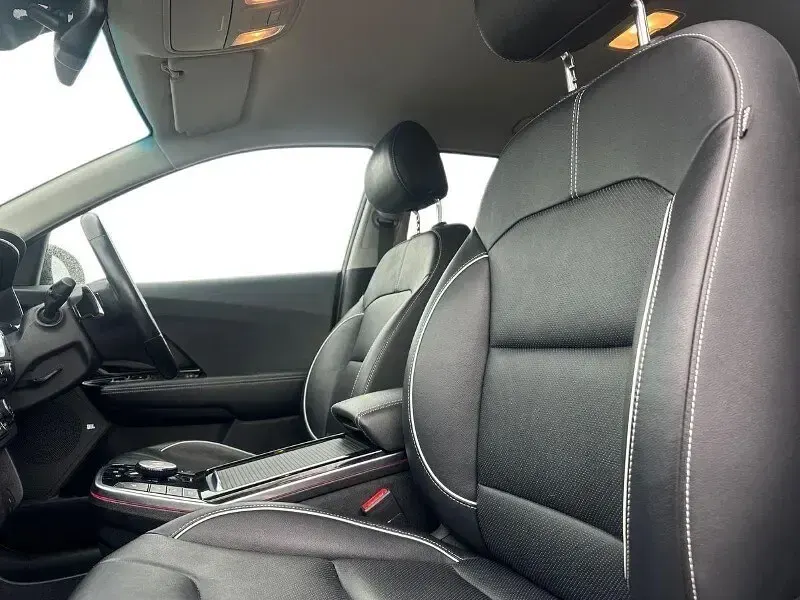 Used Kia Niro 150 kW (204 HP) 2021 Black SUV