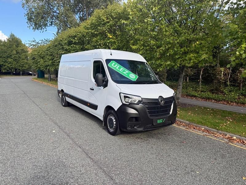 White Used 2022 Renault Master Business Van | £10,000 (Good price) - Image 1/4