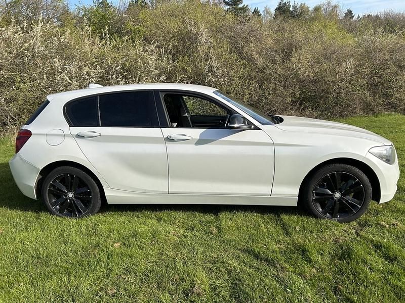 Usado BMW 118 Sport Line 2013 Branco Citadino