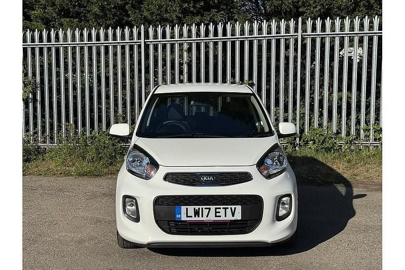 Used Kia Picanto 84 HP (61 kW) 2017 White Hatchback