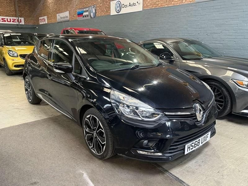 Used Renault Clio IV Iconic 90 HP (66 kW) 2019 Black Hatchback