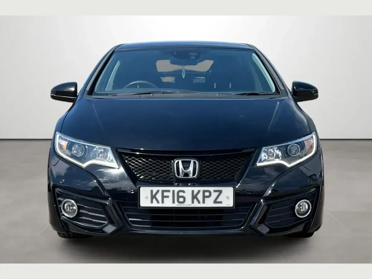 Used Honda Civic SE Plus 140 HP (102 kW) 2016 Black Hatchback