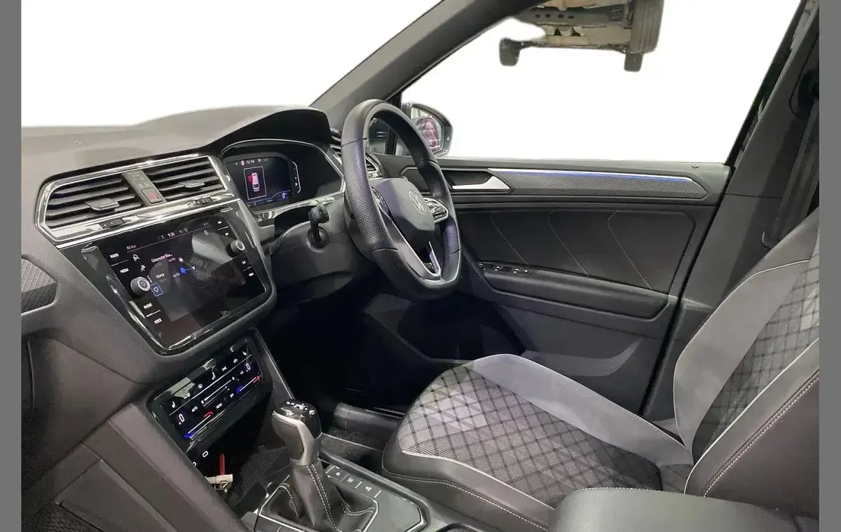 Used VW Tiguan R-line 150 HP (110 kW) 2021 Black SUV