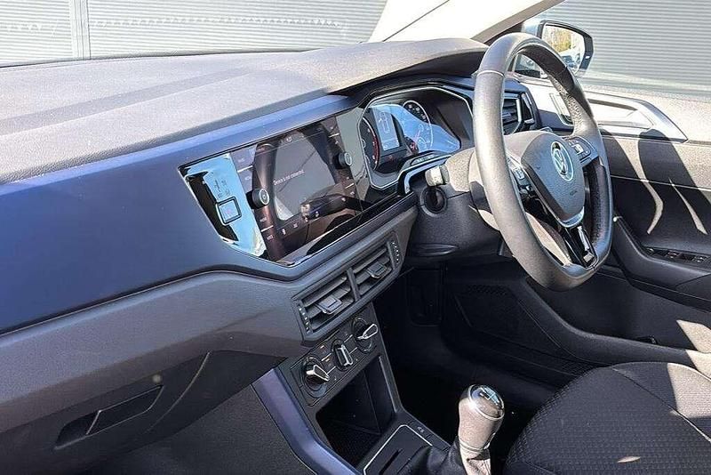 Used VW Polo United 79 HP (58 kW) 2021 Silver Hatchback