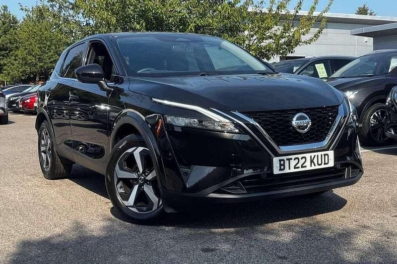 Black Used 2022 Nissan Qashqai N-Connecta SUV | £15,690 (Fair price) - Image 1/4