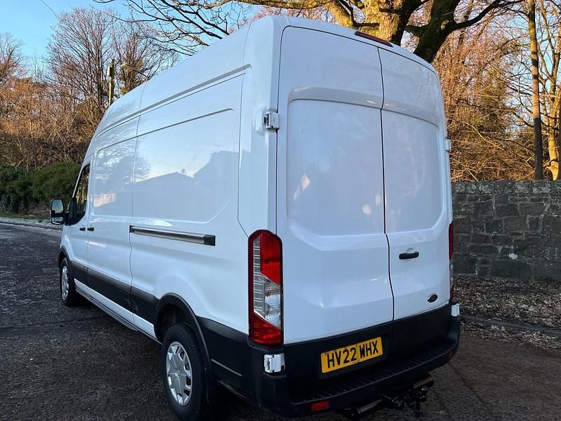 Begagnad Ford Transit Trend 130 HK (95 kW) 2022 Vit Van