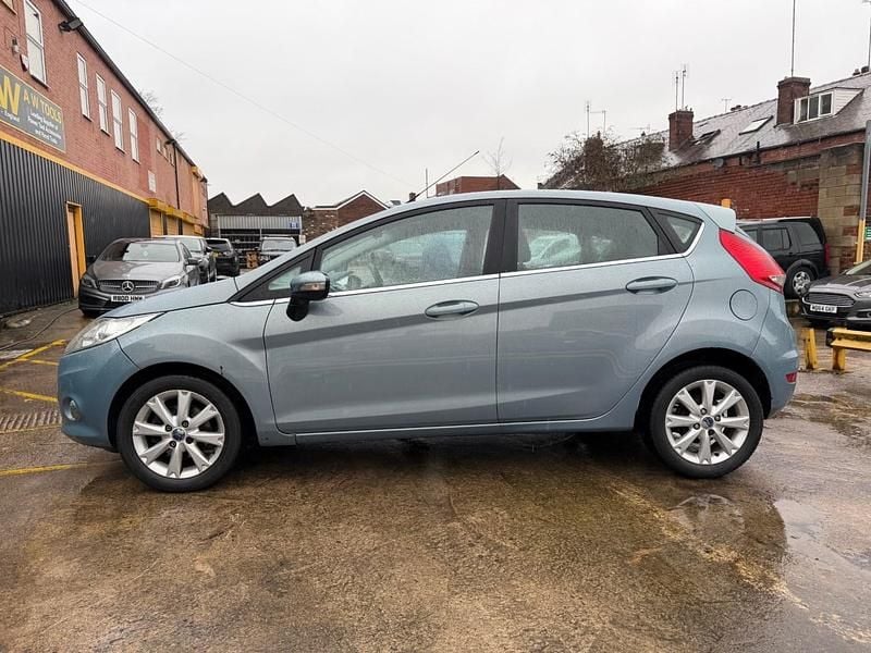 Used Ford Fiesta Zetec 2009 Blue Hatchback