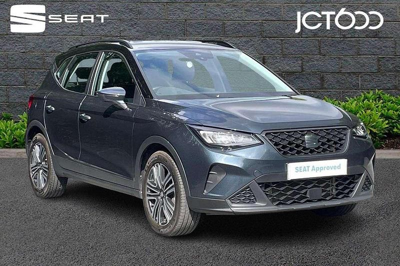 Grey Used 2022 Seat Arona SE Technology SUV | £15,351 (Fair price) - Image 1/4