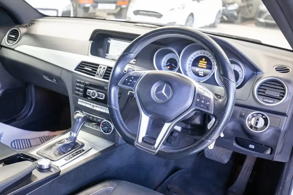 Used Mercedes C250 Sport Edition 204 HP (150 kW) 2014 White Coupe