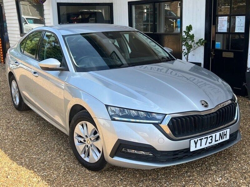 Silver Used 2023 Skoda Octavia SE Hatchback | £17,499 (Fair price) - Image 1/4