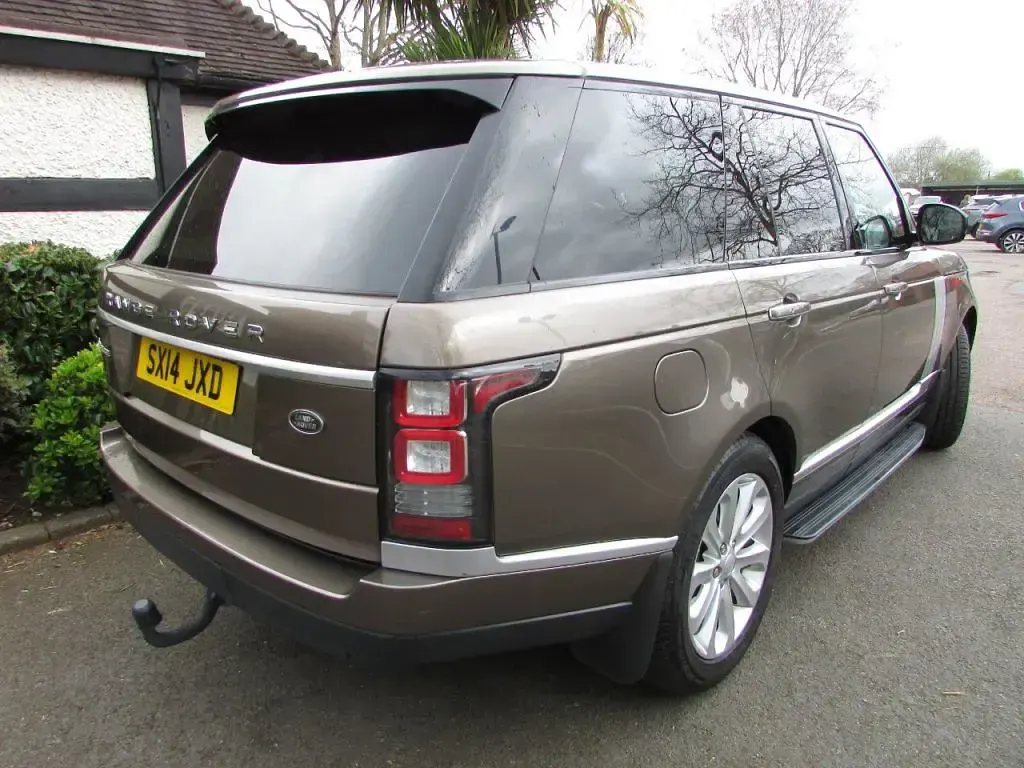 Używany Land Rover Range Rover Vogue SE 306 KM (225 kW) 2014 Brązowy SUV