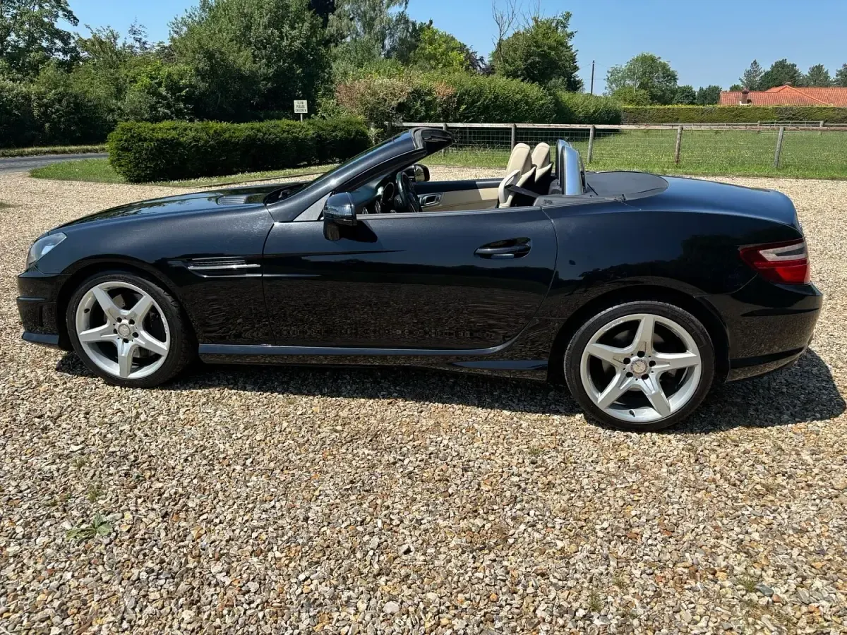 Used Mercedes SLK200 AMG 2011 Black Cabriolet