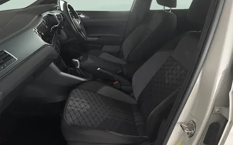 Begagnad VW Polo R-line 95 HK (69 kW) 2026 Halvkombi