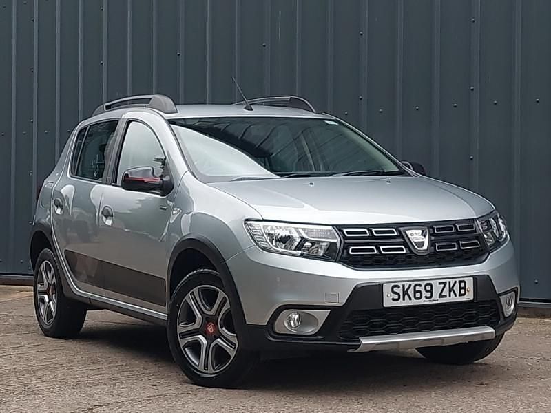 Grey Used 2019 Dacia Sandero Stepway Hatchback | £8,498 (Fair price) - Image 1/4