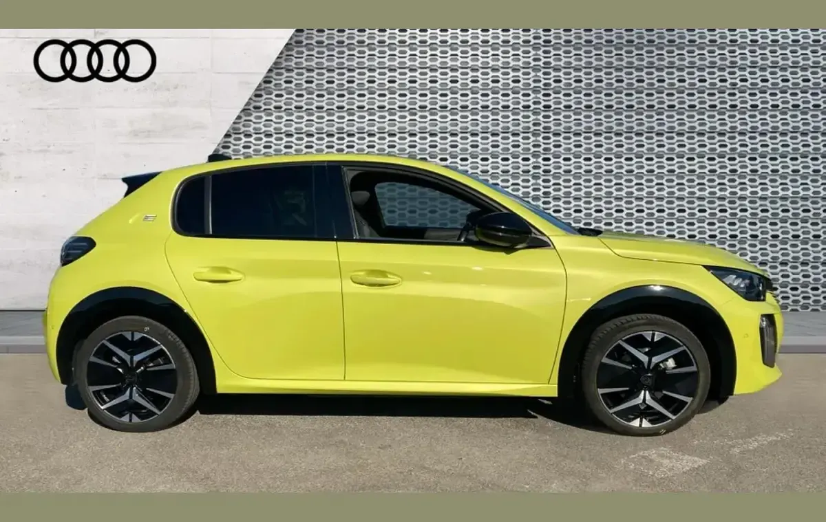 Used Peugeot e-208 GTi 114 kW (156 HP) 2024 Yellow Hatchback
