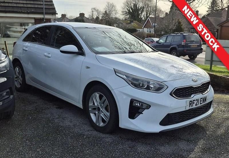 Used Kia Ceed 134 HP (98 kW) 2021 White Hatchback