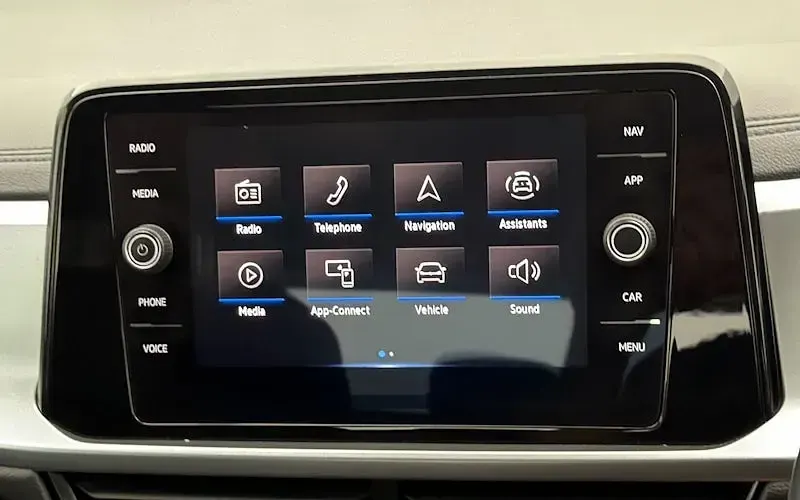Used VW T-Roc S 110 HP (80 kW) 2023 Black SUV