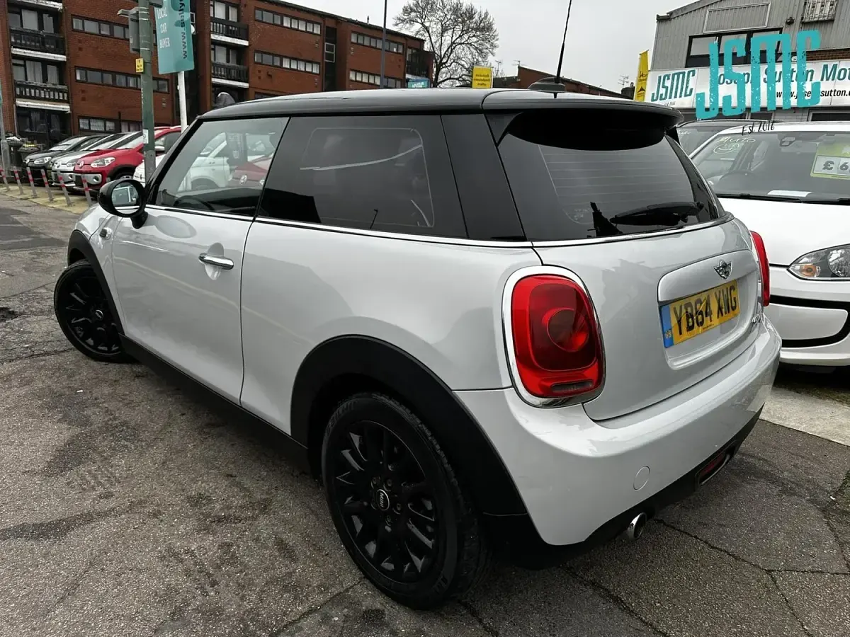 Used Mini Cooper D Hatch 116 HP (85 kW) 2014 Silver Hatchback