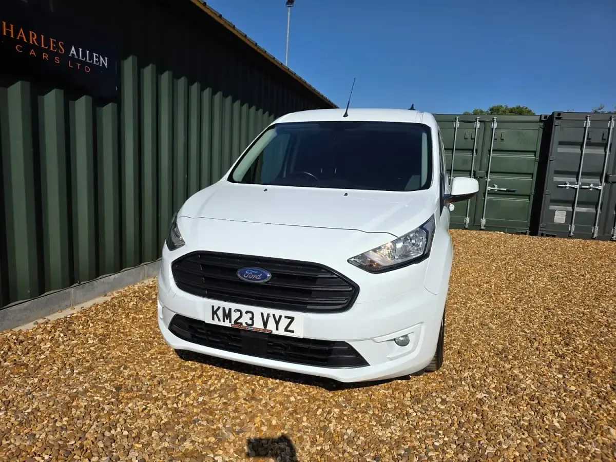 Used Ford Transit Limited 100 HP (73 kW) 2023 White Van