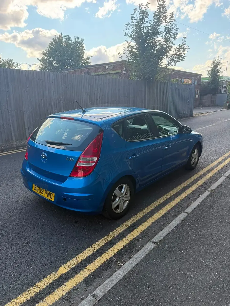 Used Hyundai i30 Comfort 109 HP (80 kW) 2009 Blue Hatchback