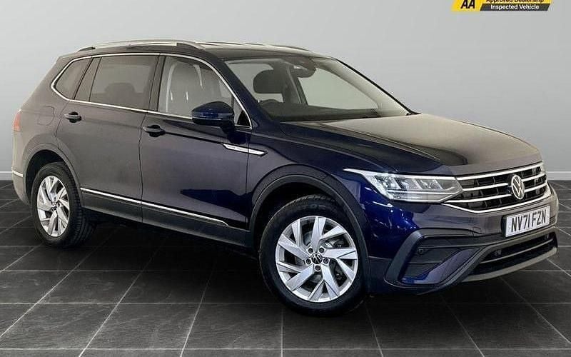 Used 2024 VW Tiguan Allspace Life SUV | £19,995 (Super price) - Image 1/2
