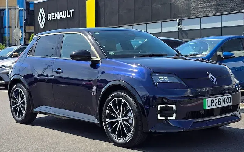 Used Renault 5 E-Tech Iconic 110 kW (150 HP) 2026 Hatchback