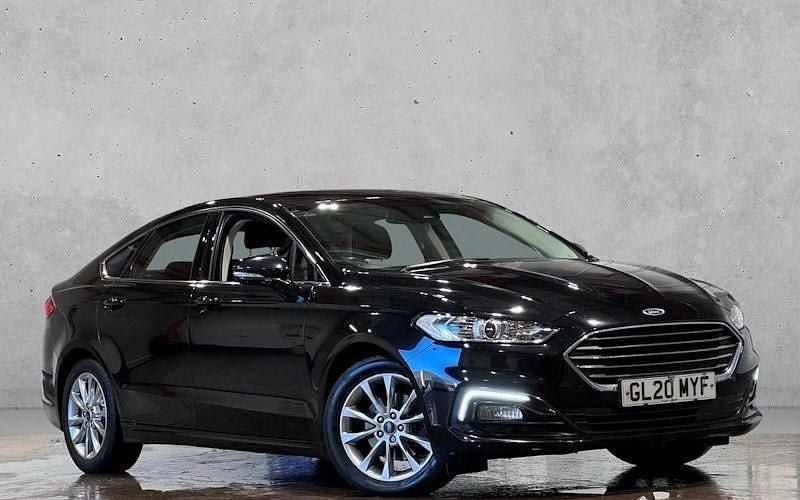 Używany Ford Mondeo Zetec 150 KM (110 kW) 2021 Hatchback