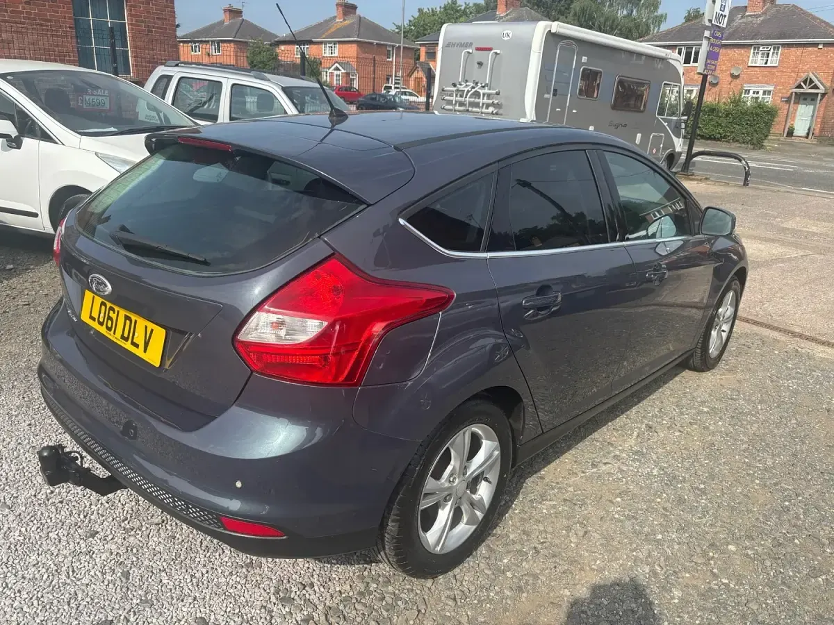 Used Ford Focus Zetec 2011 Grey Hatchback