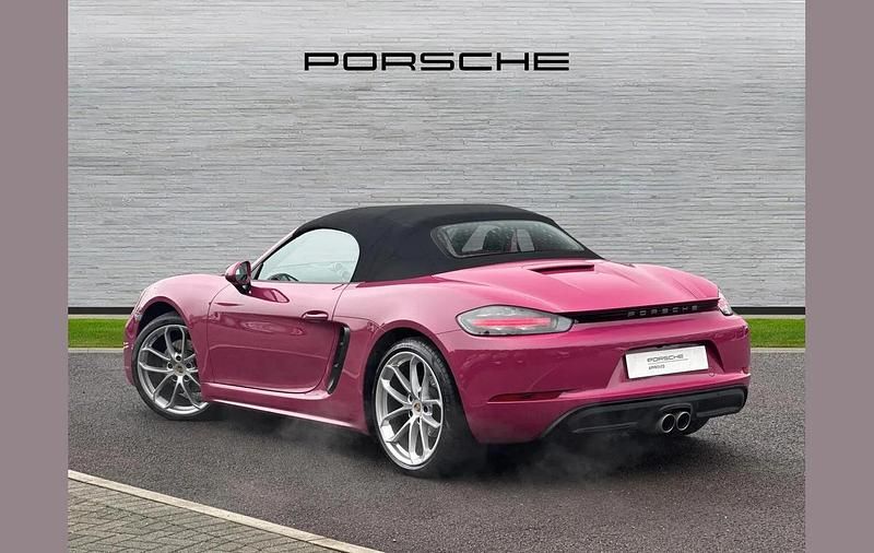 Begagnad Porsche Boxster Edition 300 HK (220 kW) 2023 Rosa Cab