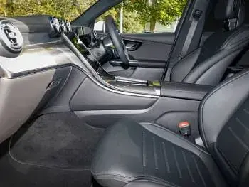 New Mercedes GLC300e AMG line 333 HP (244 kW) 2025 White SUV
