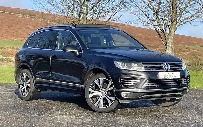 Black Used 2016 VW Touareg R-line SUV | £16,495 (Good price) - Image 1/4