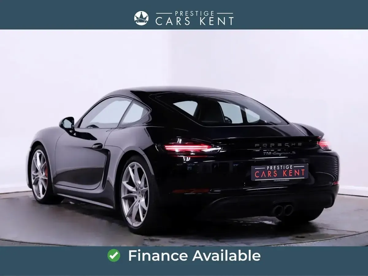 Usado Porsche 718 Cayman 350 HP (257 kW) 2019 Preto Coupé