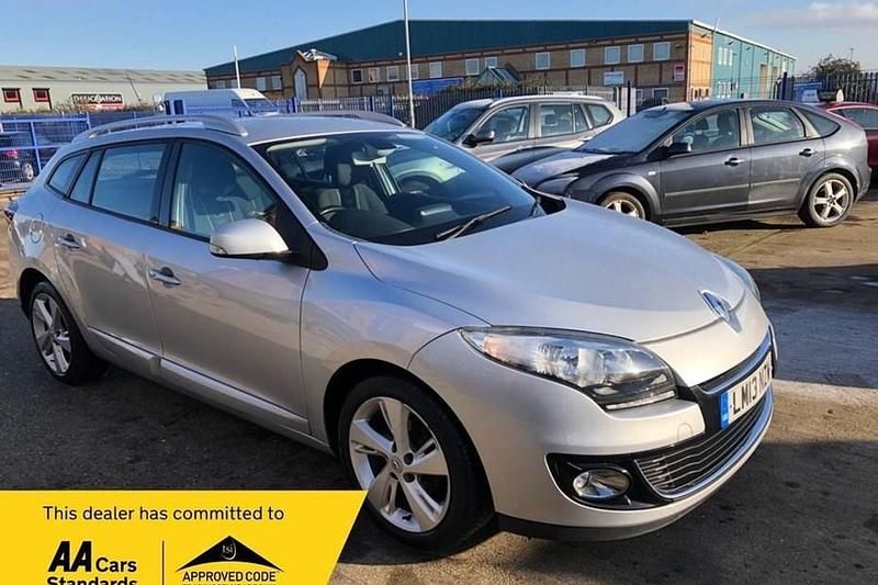 Used 2013 Renault Mégane III Dynamique Estate | £2,757 (Fair price) - Image 1/1