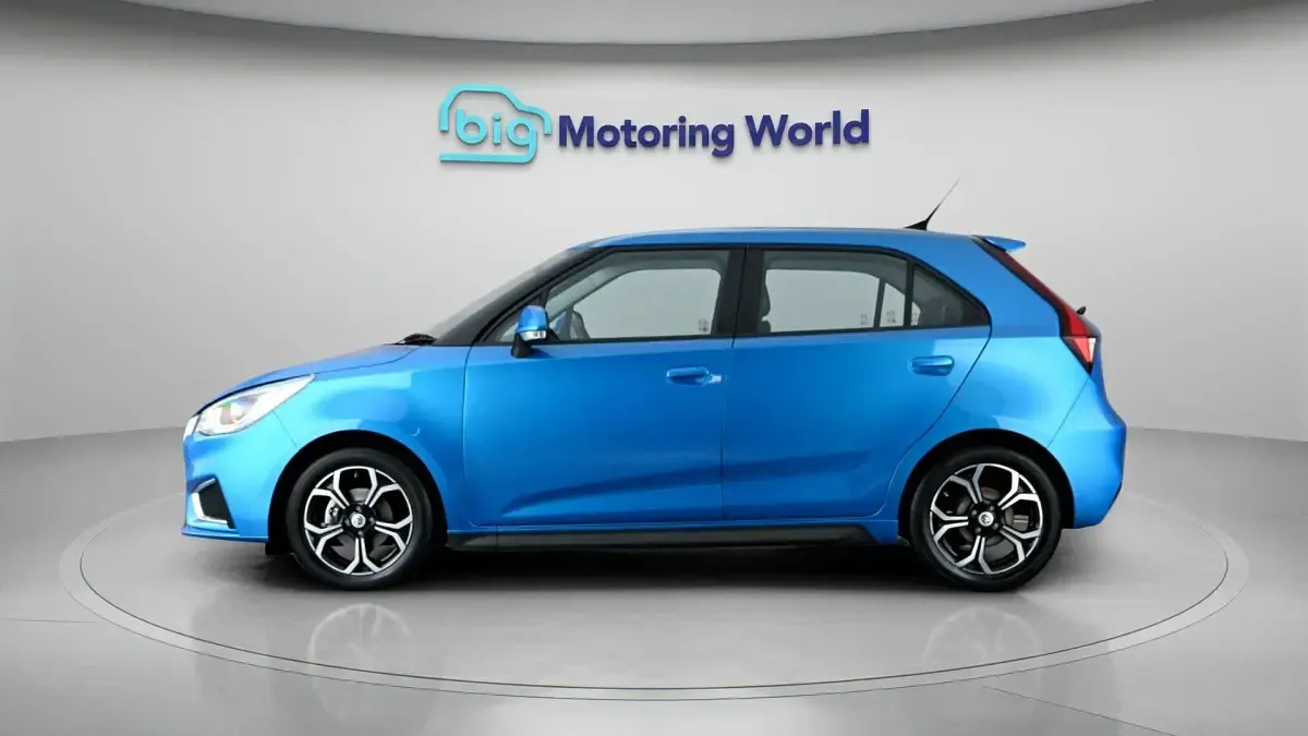 Used MG MG3 Exclusive 106 HP (77 kW) 2023 Blue Hatchback