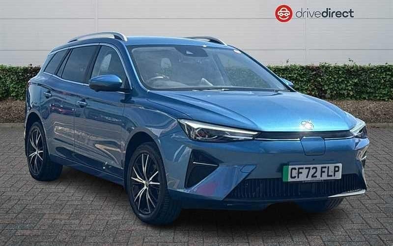 Metallic piccadilly blue Used 2022 MG MG5 EV Trophy Estate | £15,250 (Good price) - Image 1/4