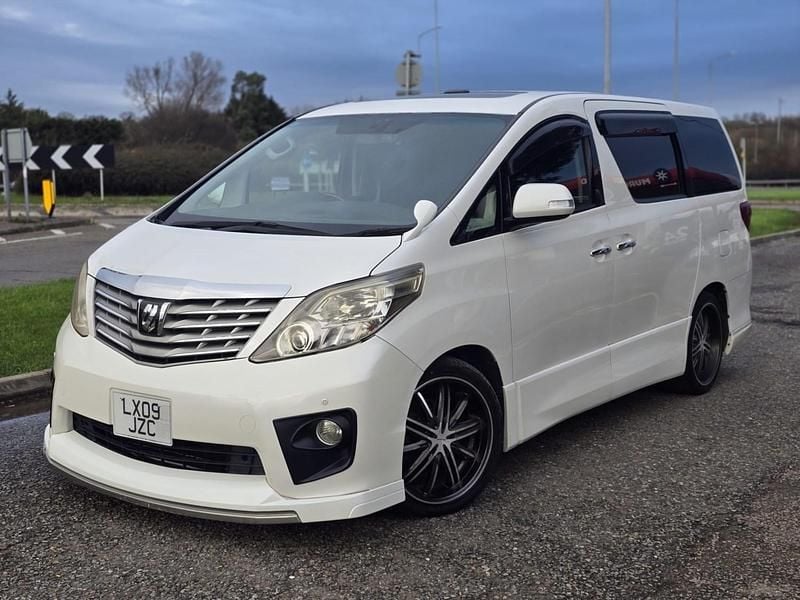 Used Toyota Alphard 2009 White MPV