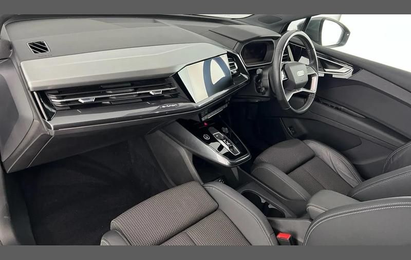 Used Audi Q4 e-tron S-Line 150 kW (204 HP) 2022 Grey SUV