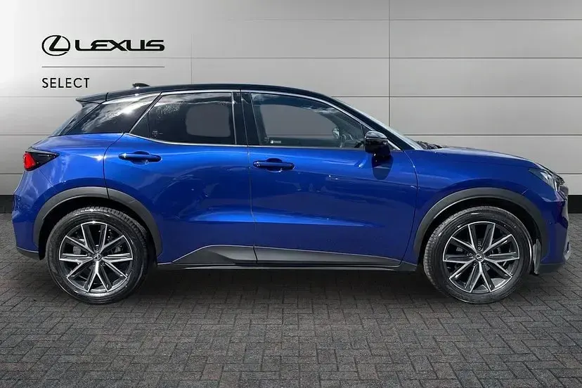 Used Lexus LBX 136 HP (100 kW) 2024 Other SUV